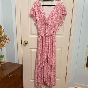 Chic Coral Floral Maxi Dress